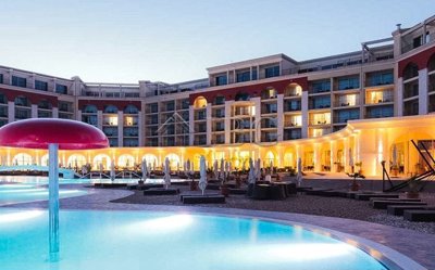 lighthouse-golf-curses-3-1