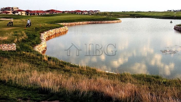 Image No.20-2 Bed Apartment for sale