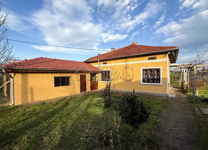 Image No.3-Maison de 3 chambres à vendre à Dobrich