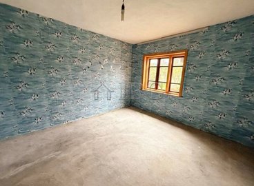 3-bedroom-house-outbuildings-5-km-to-general-