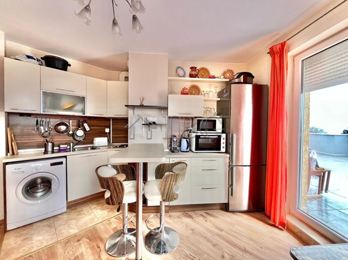 Image No.10-2 Bed Apartment for sale