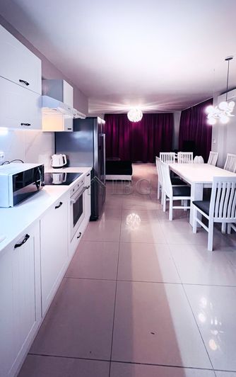 Image No.12-6 Bed House for sale