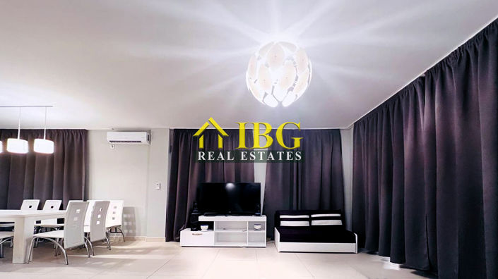 Image No.19-6 Bed House for sale