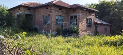 3-bedroom-house-near-general-toshevo-13
