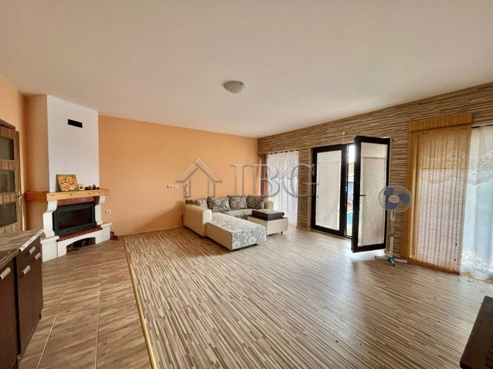 Image No.4-Maison de 3 chambres à vendre à Burgas