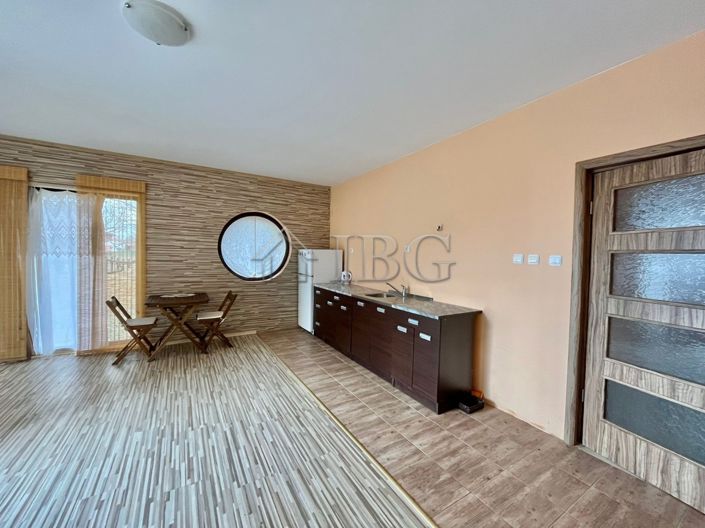 Image No.7-Maison de 3 chambres à vendre à Burgas