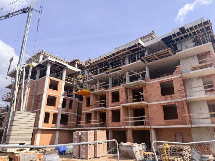 Image No.8-Apartment for sale