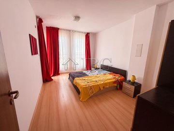 2-bedroom-sunny-day-6-19