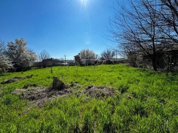 3-bedroom-house-with-nice-garden-alekovo-15