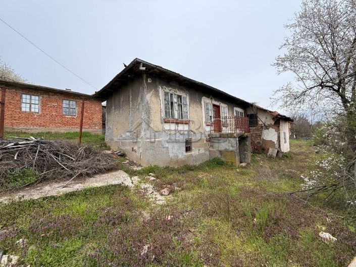 Image No.4-House for sale