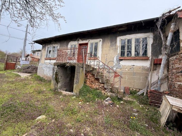 Image No.5-House for sale