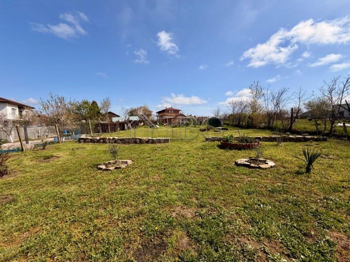 Image No.14-1 Bed House for sale