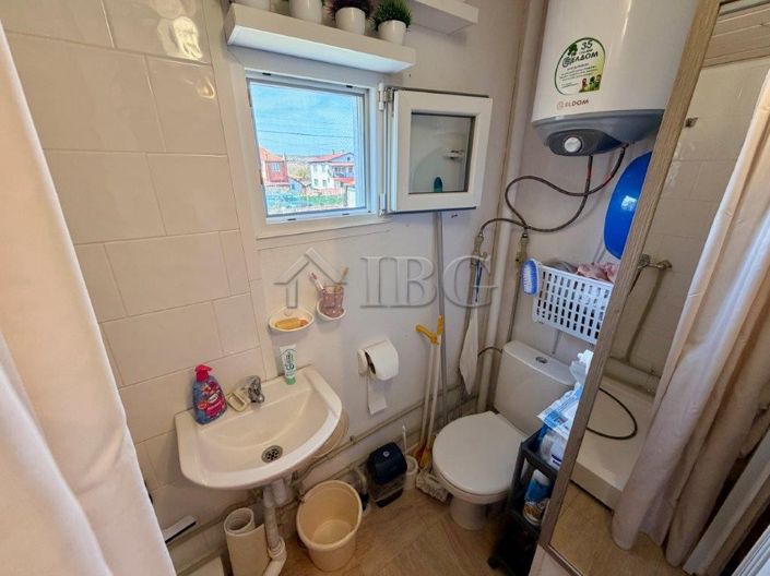 Image No.6-1 Bed House for sale