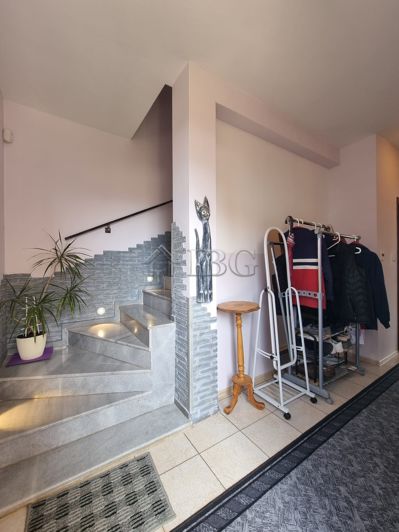 Image No.4-4 Bed House for sale