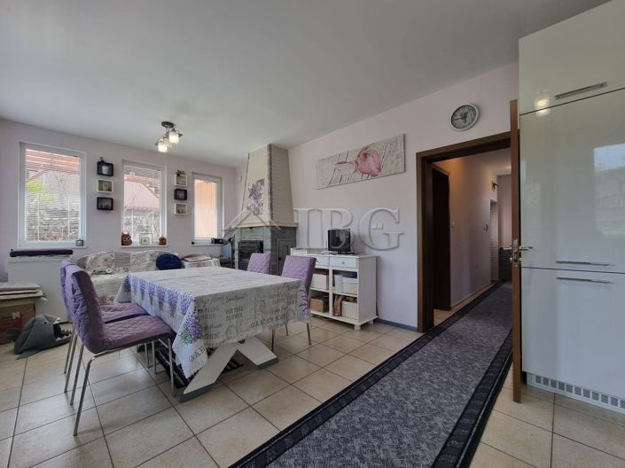 Image No.7-4 Bed House for sale