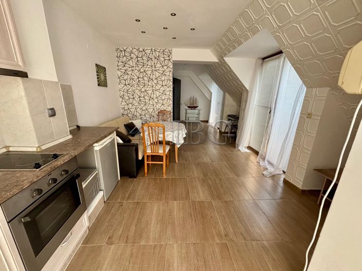 Image No.2-Appartement de 2 chambres à vendre à Burgas