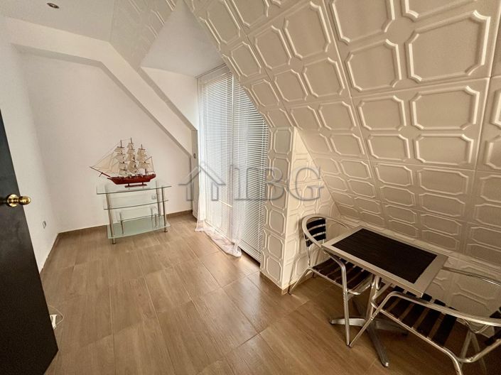 Image No.3-Appartement de 2 chambres à vendre à Burgas