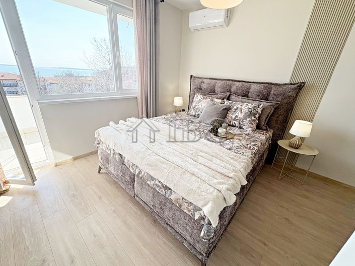 Image No.18-2 Bed Apartment for sale