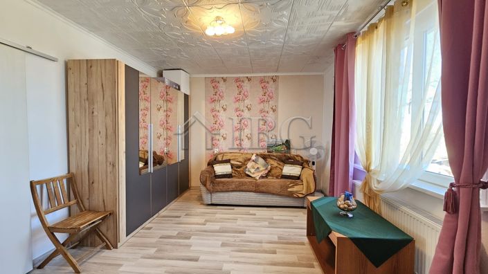 Image No.13-2 Bed House for sale
