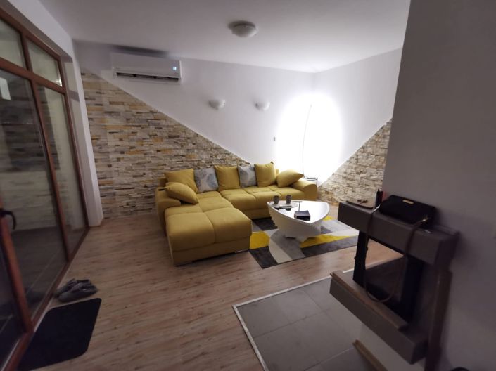 Image No.7-2 Bed House for sale