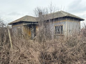 old-house-with-big-garden-20-km-to-durankulak