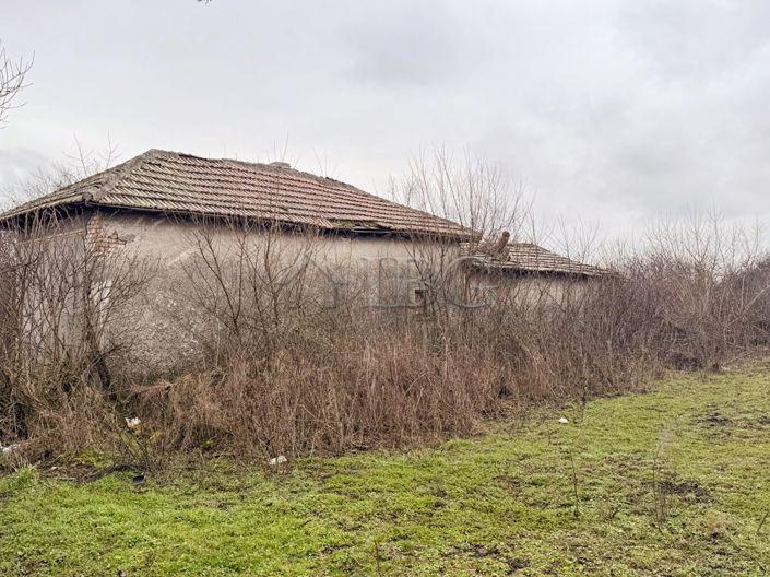 Image No.5-2 Bed House for sale