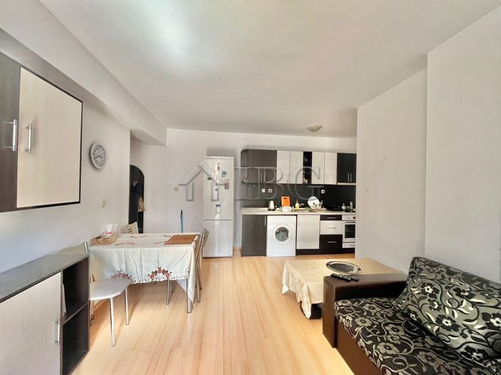 Image No.3-Appartement de 2 chambres à vendre à Burgas
