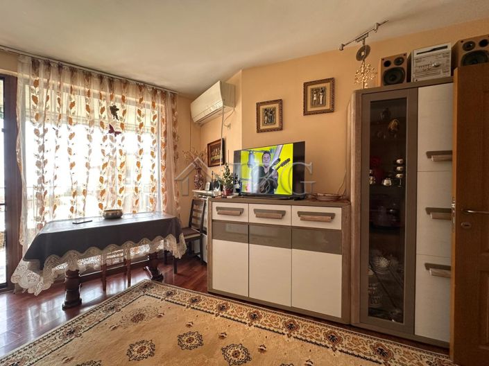 Image No.10-1 Bed Apartment for sale