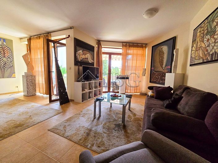 Image No.15-2 Bed House for sale