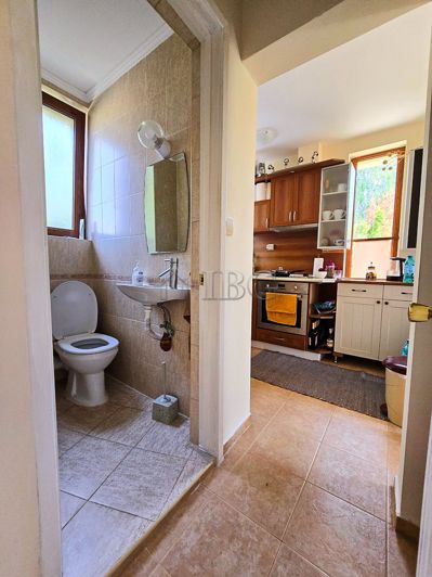 Image No.5-2 Bed House for sale