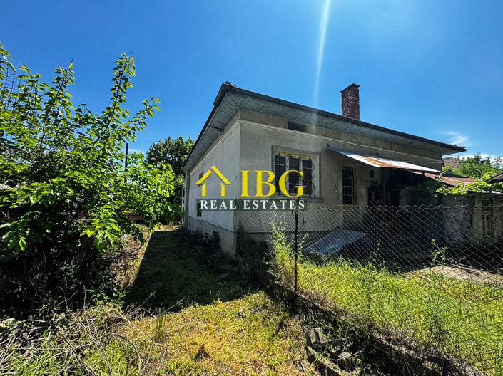 Image No.2-4 Bed House for sale