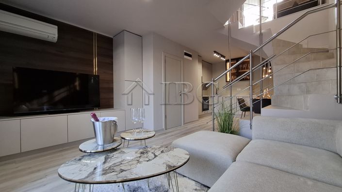 Image No.9-3 Bed House for sale