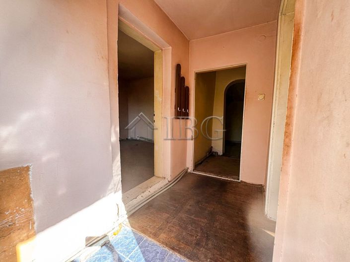 Image No.13-2 Bed House for sale
