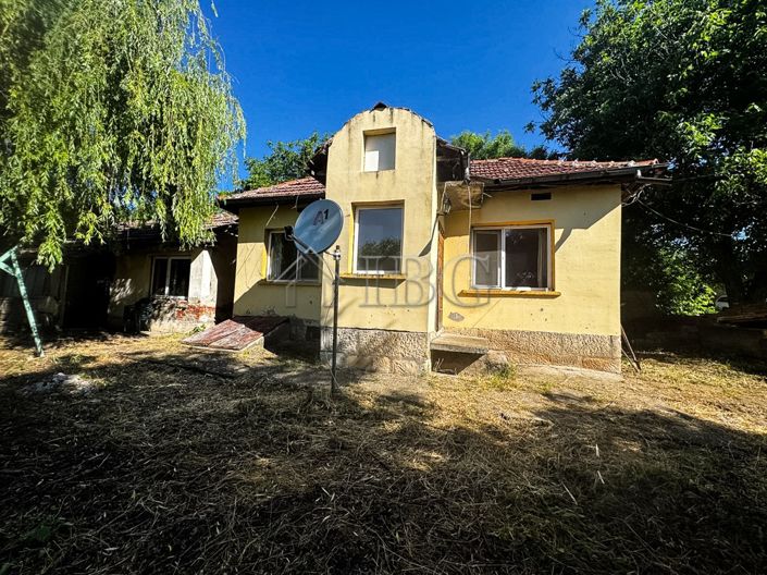 Image No.4-2 Bed House for sale