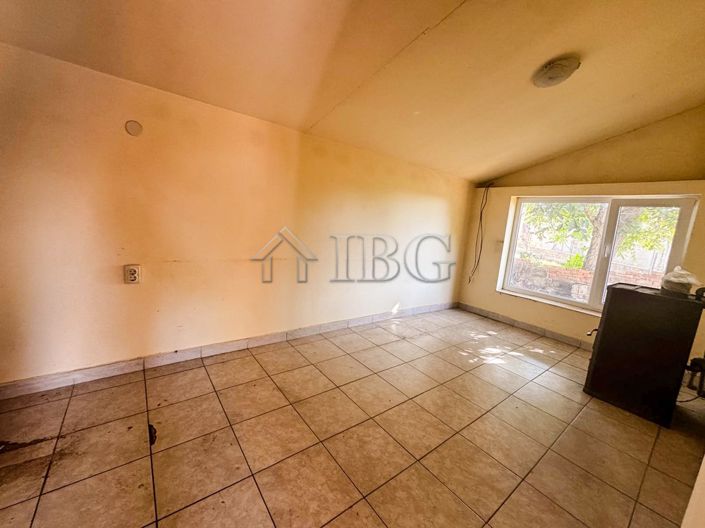 Image No.7-2 Bed House for sale