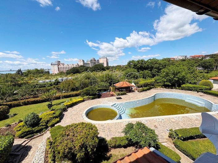 Image No.8-3 Bed Apartment for sale