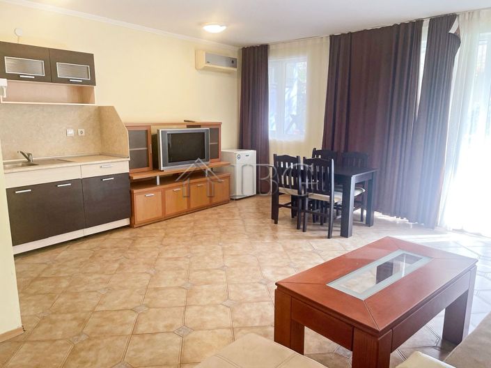 Image No.3-Appartement de 2 chambres à vendre à Burgas
