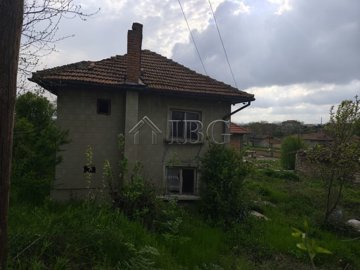 renovation-project-near-town-of-byala-4