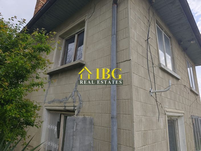 Image No.4-2 Bed House for sale