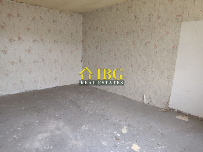 Image No.9-2 Bed House for sale