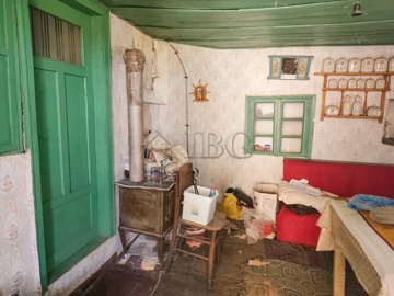 spacious-house-big-garden-close-to-polski-tra
