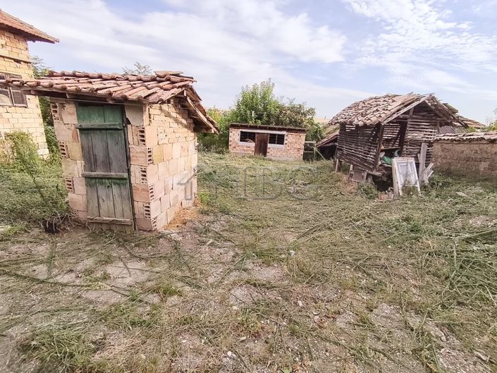 Image No.14-3 Bed House for sale