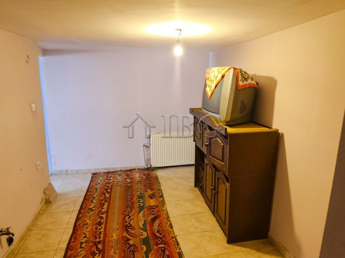 Image No.17-1 Bed House for sale