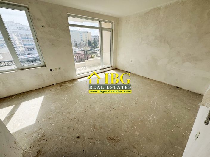 Image No.5-Apartment for sale