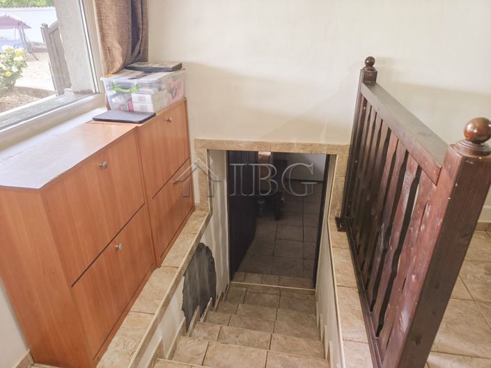 Image No.17-3 Bed House for sale