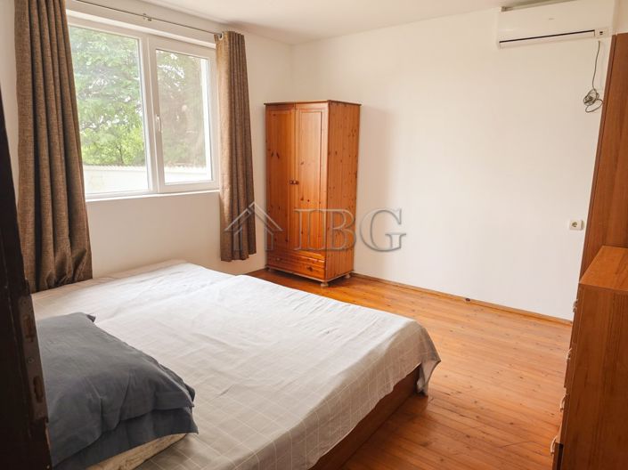 Image No.9-3 Bed House for sale