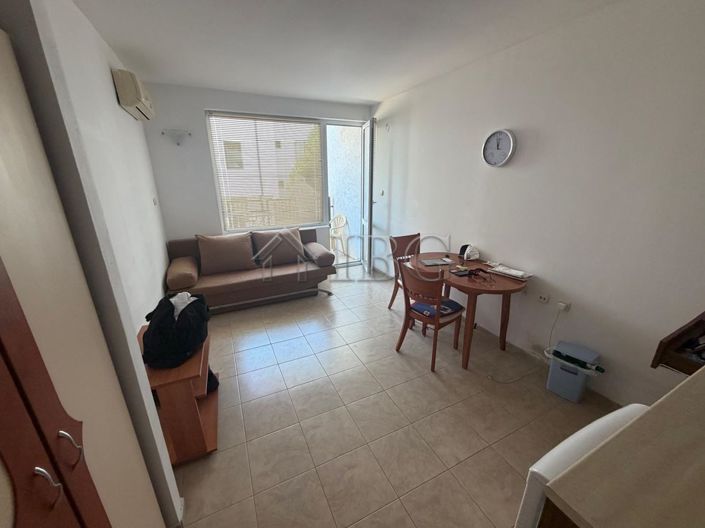 Image No.6-Apartment for sale