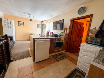 renovated-house-20-min-to-kavarna-31