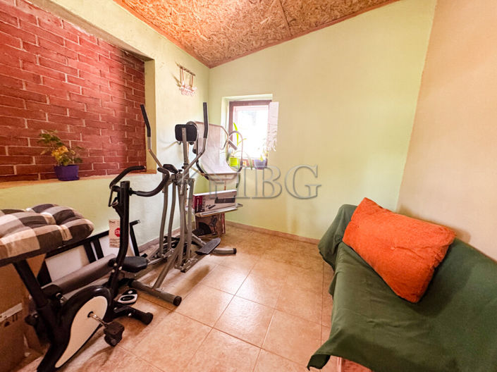 Image No.18-3 Bed House for sale