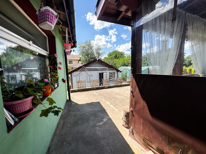 Image No.19-3 Bed House for sale